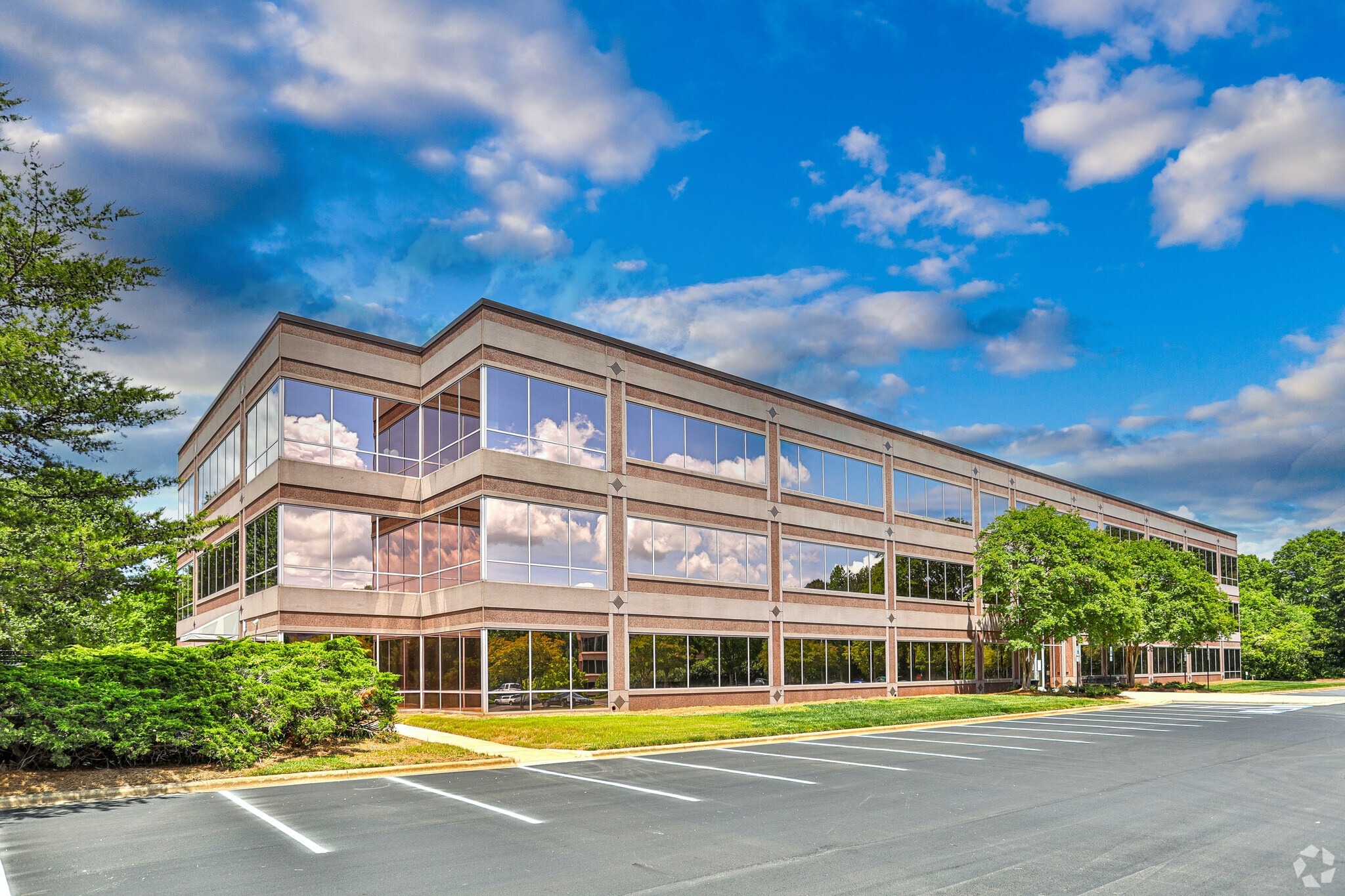 2801 Yorkmont Rd, Charlotte, NC for lease Building Photo- Image 1 of 8