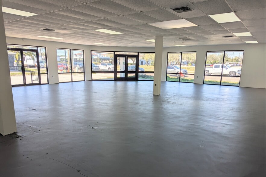 458 W 434, Longwood, FL for sale - Interior Photo - Image 2 of 8