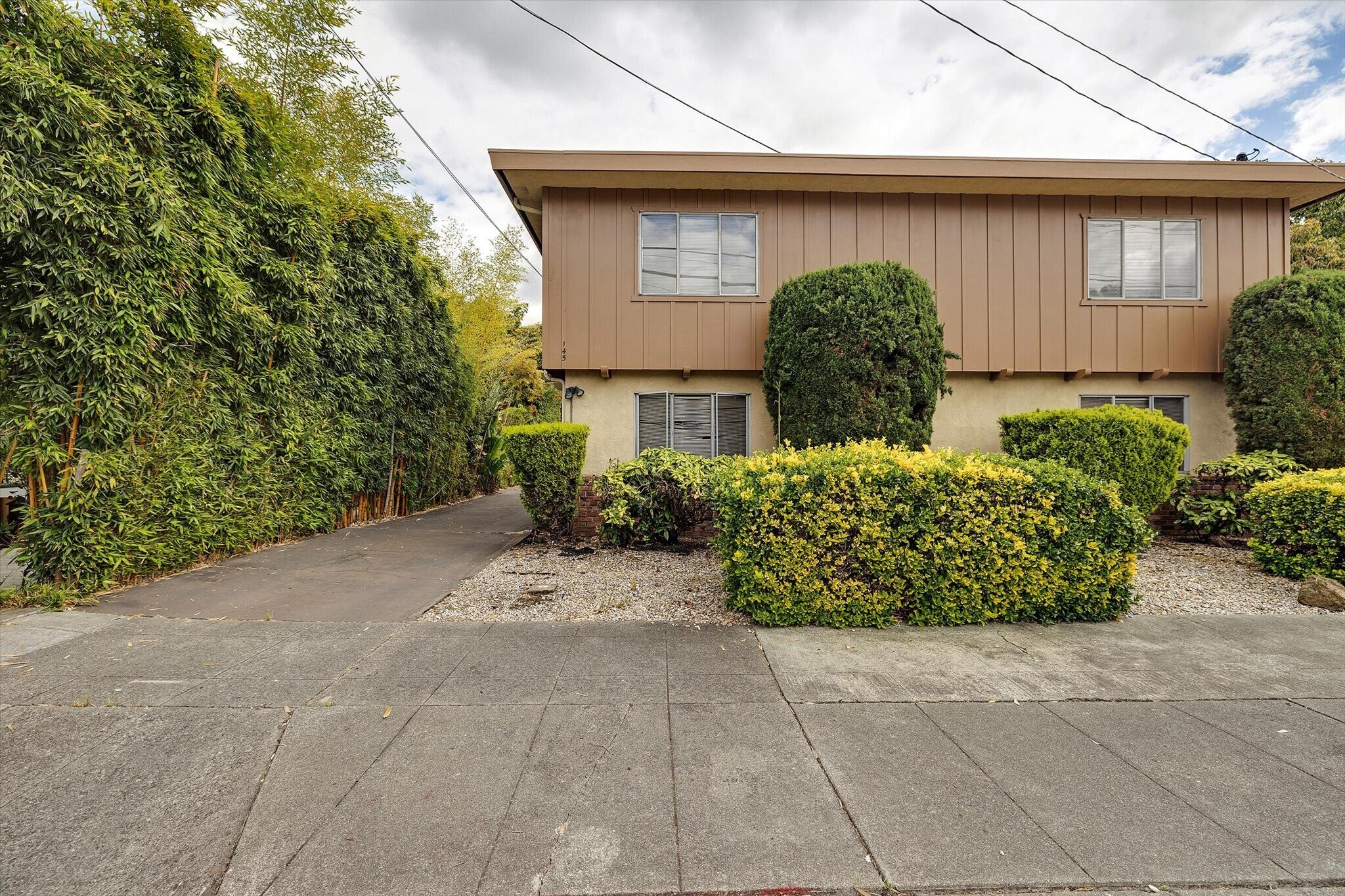 145 Chumalia St, San Leandro, CA à vendre Photo du bâtiment- Image 1 de 18