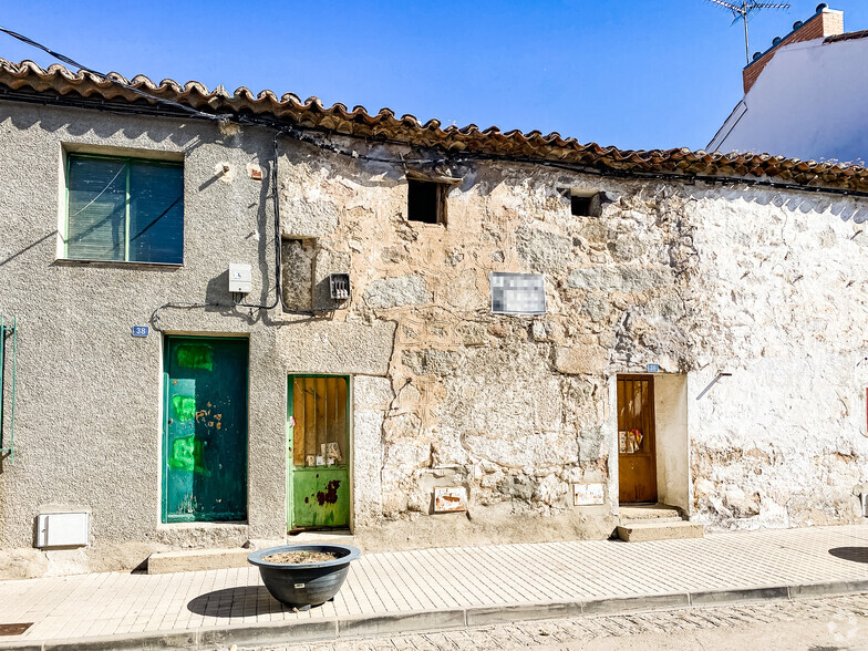 Calle Mayor, 36, Navas del Rey, Madrid à vendre - Photo du bâtiment - Image 3 de 3