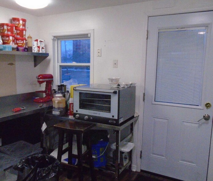 910-912 St Laurent Blvd, Ottawa, ON à vendre - Photo intérieure - Image 2 de 9