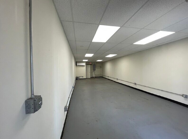 123 E Kalamazoo St, Lansing, MI à louer - Photo intérieure - Image 2 de 4