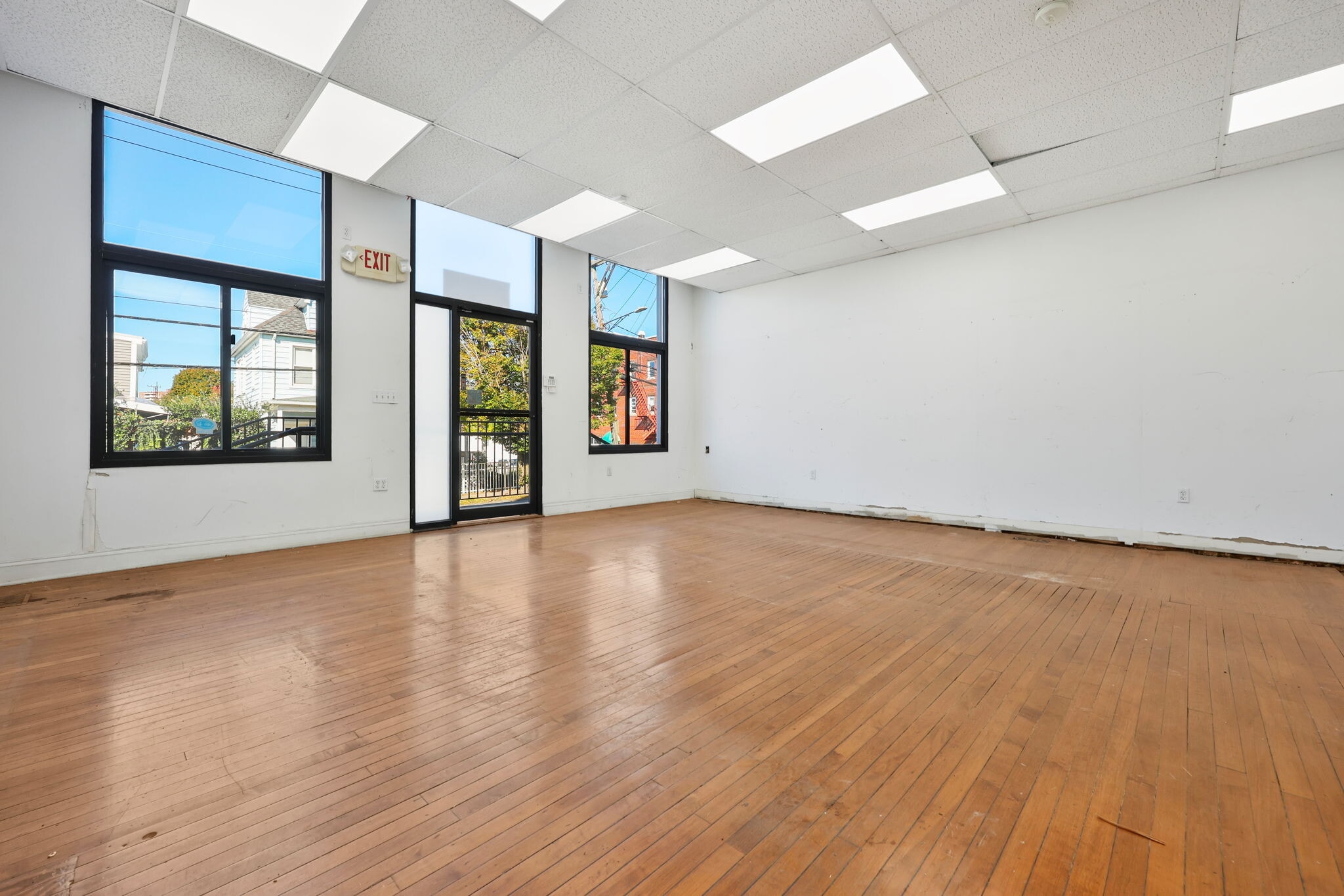 13 N Water St, Greenwich, CT for lease Interior Photo- Image 1 of 13