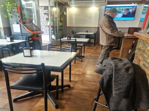 Retail in Barcelona, Barcelona for lease Interior Photo- Image 1 of 5