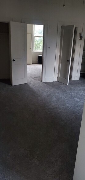 319 W Market St, Pottsville, PA à vendre - Photo du bâtiment - Image 2 de 6