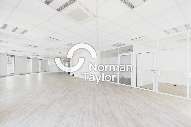 Office in Montpellier for lease Interior Photo- Image 1 of 13