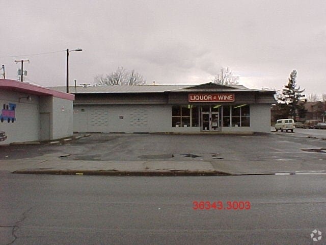 4725 N Market St, Spokane, WA for lease - Building Photo - Image 3 of 6