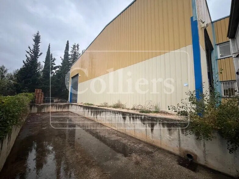 Bureau dans Velaux à louer - Photo du bâtiment - Image 2 de 9