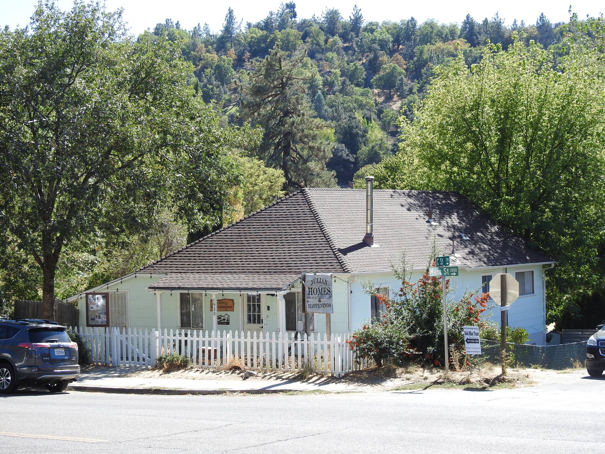 1933 Main St, Julian, CA à louer Photo principale- Image 1 de 45