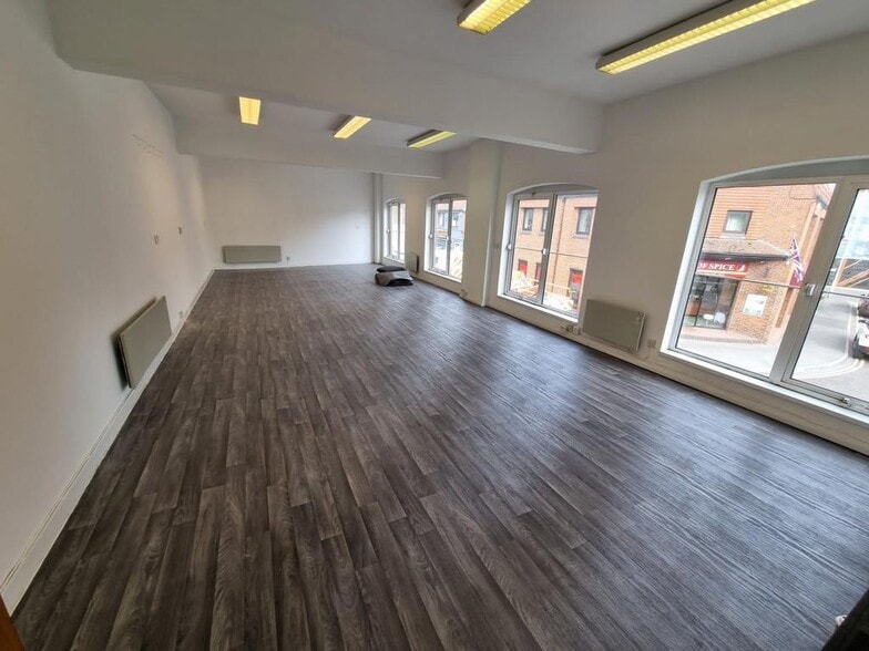 7 Mill St, Trowbridge for lease - Interior Photo - Image 1 of 2