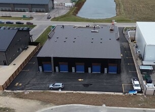 101 Progress Way, Oak Bluff, MB for lease Building Photo- Image 1 of 8