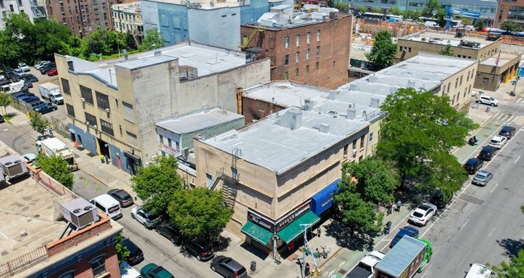 3rd Avenue Development Assemblage portfolio of 7 properties for sale on LoopNet.ca - Building Photo - Image 2 of 10