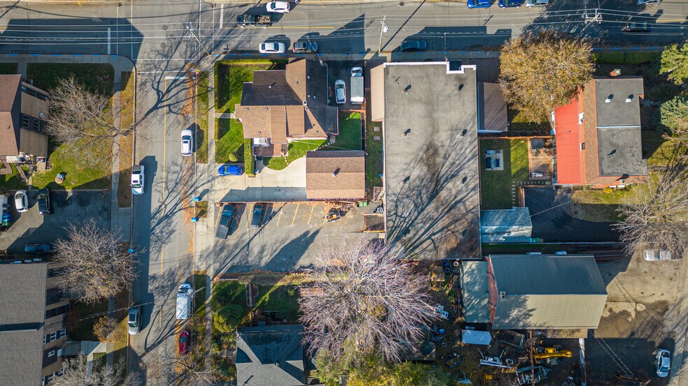 235 Rue Notre-Dame, La Prairie, QC à louer - Photo du bâtiment - Image 3 de 4