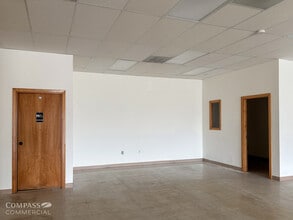 2636 W 6th St, The Dalles, OR for lease Interior Photo- Image 1 of 11