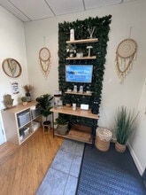 7525 E Camelback Rd, Scottsdale, AZ for lease Interior Photo- Image 2 of 4