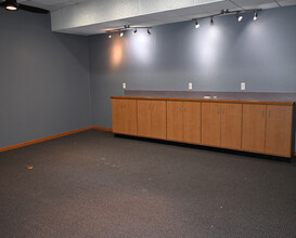 15 6th Ave N, Saint Cloud, MN for lease Interior Photo- Image 2 of 9