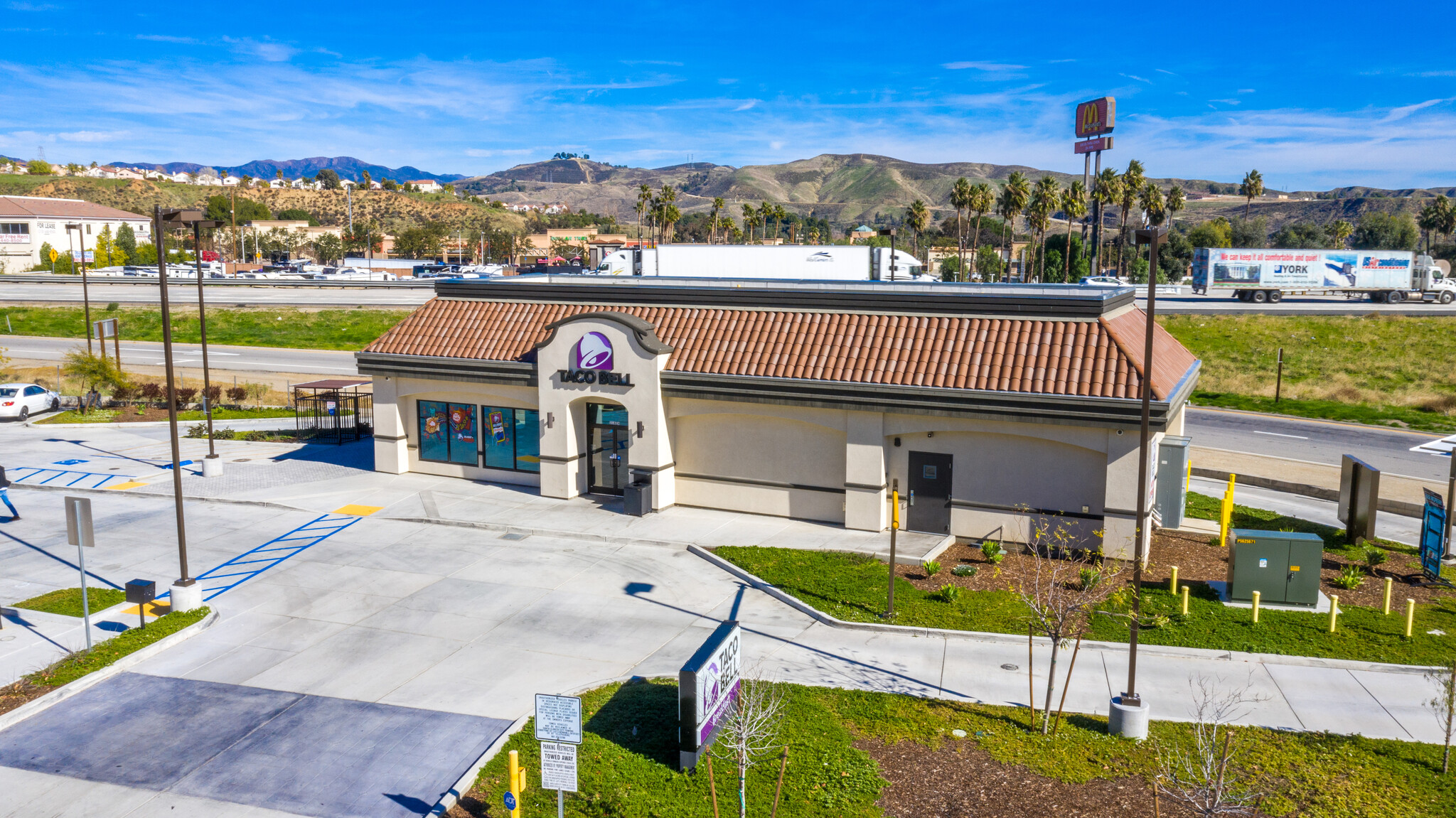 31824 The Old Rd, Castaic, CA à vendre Photo du bâtiment- Image 1 de 1