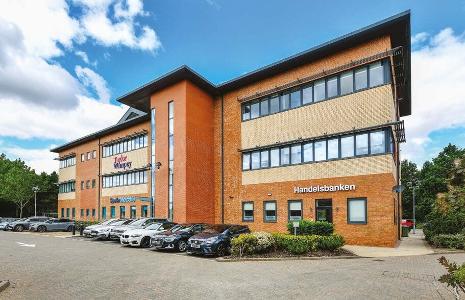 2 Trinity Ct, Wolverhampton à vendre - Photo du bâtiment - Image 1 de 12