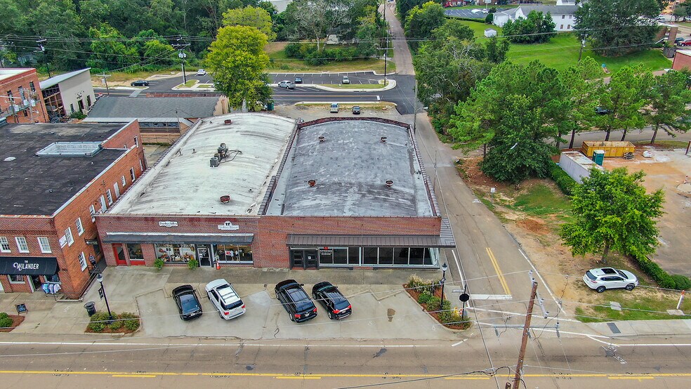 141 W Government St, Brandon, MS à louer - Photo du bâtiment - Image 2 de 11