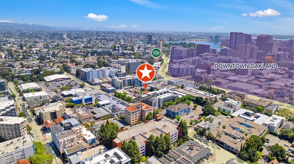 2832 Summit St, Oakland, CA à vendre - Photo du bâtiment - Image 2 de 20