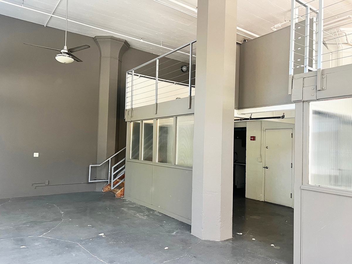 555 NW Park Ave, Portland, OR for lease Interior Photo- Image 1 of 6