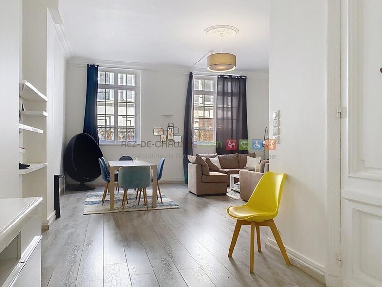 Office in Paris for sale - Building Photo - Image 1 of 7