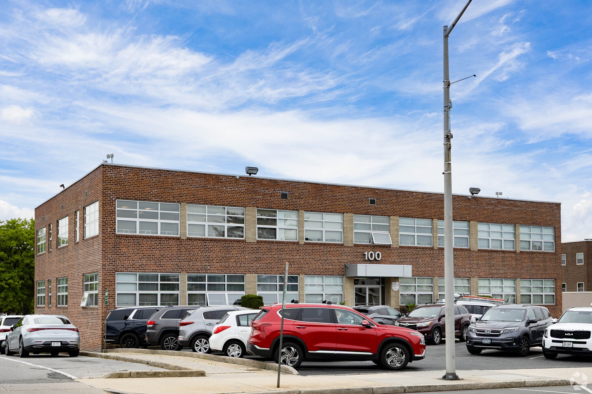 100 N Village Ave, Rockville Centre, NY for lease Primary Photo- Image 1 of 10
