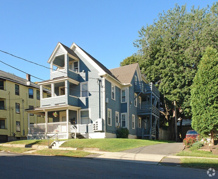 20 Landry St, Bristol, CT à vendre - Photo du bâtiment - Image 3 de 3
