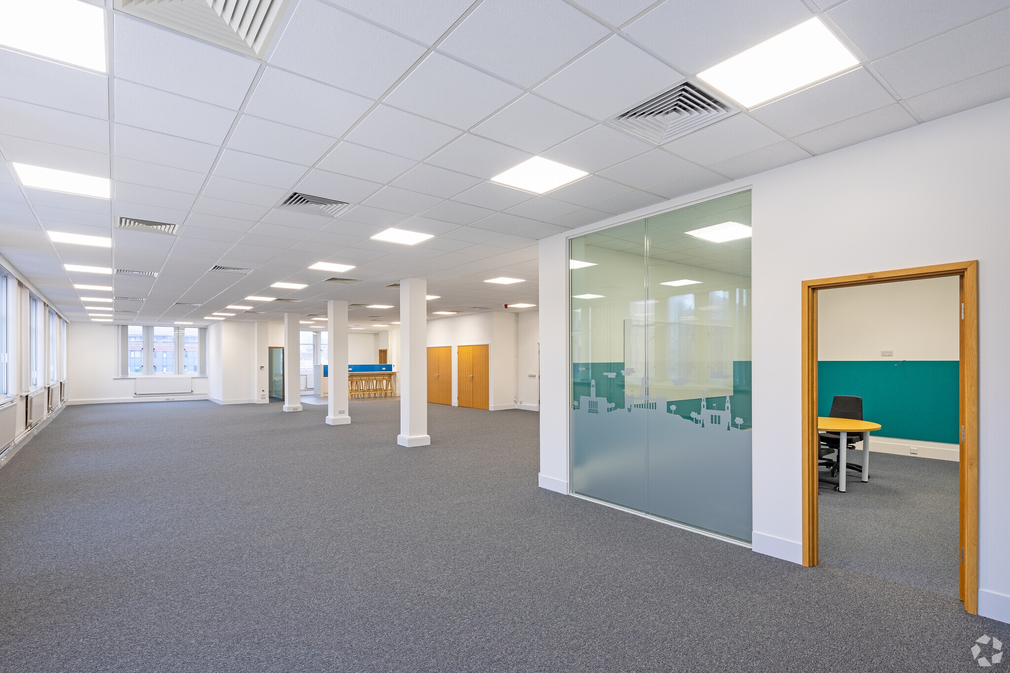 Hanover Walk, Leeds for lease Interior Photo- Image 1 of 9