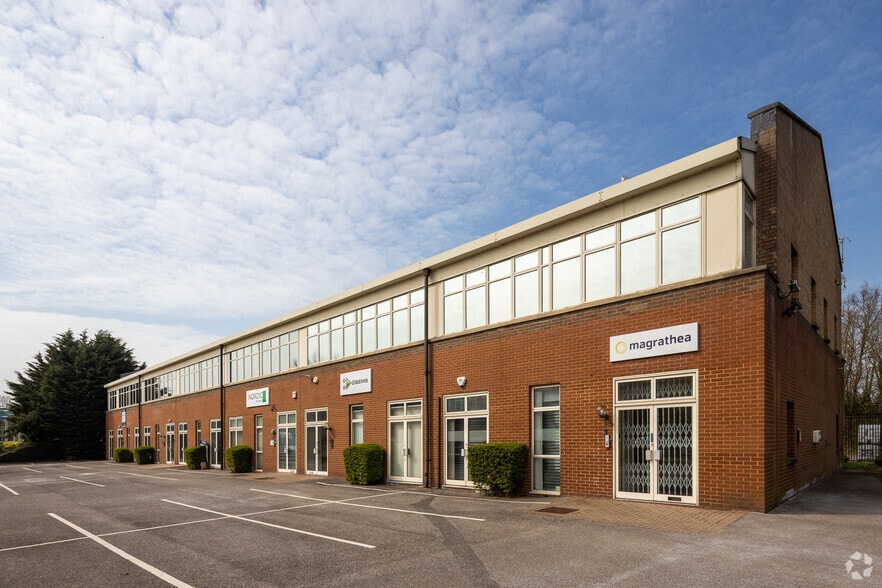 Ely Rd, Reading à louer - Photo du bâtiment - Image 3 de 17