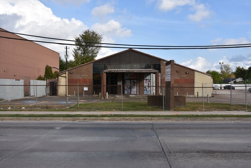 14215 S Post Oak Rd, Houston, TX for sale - Building Photo - Image 2 of 30