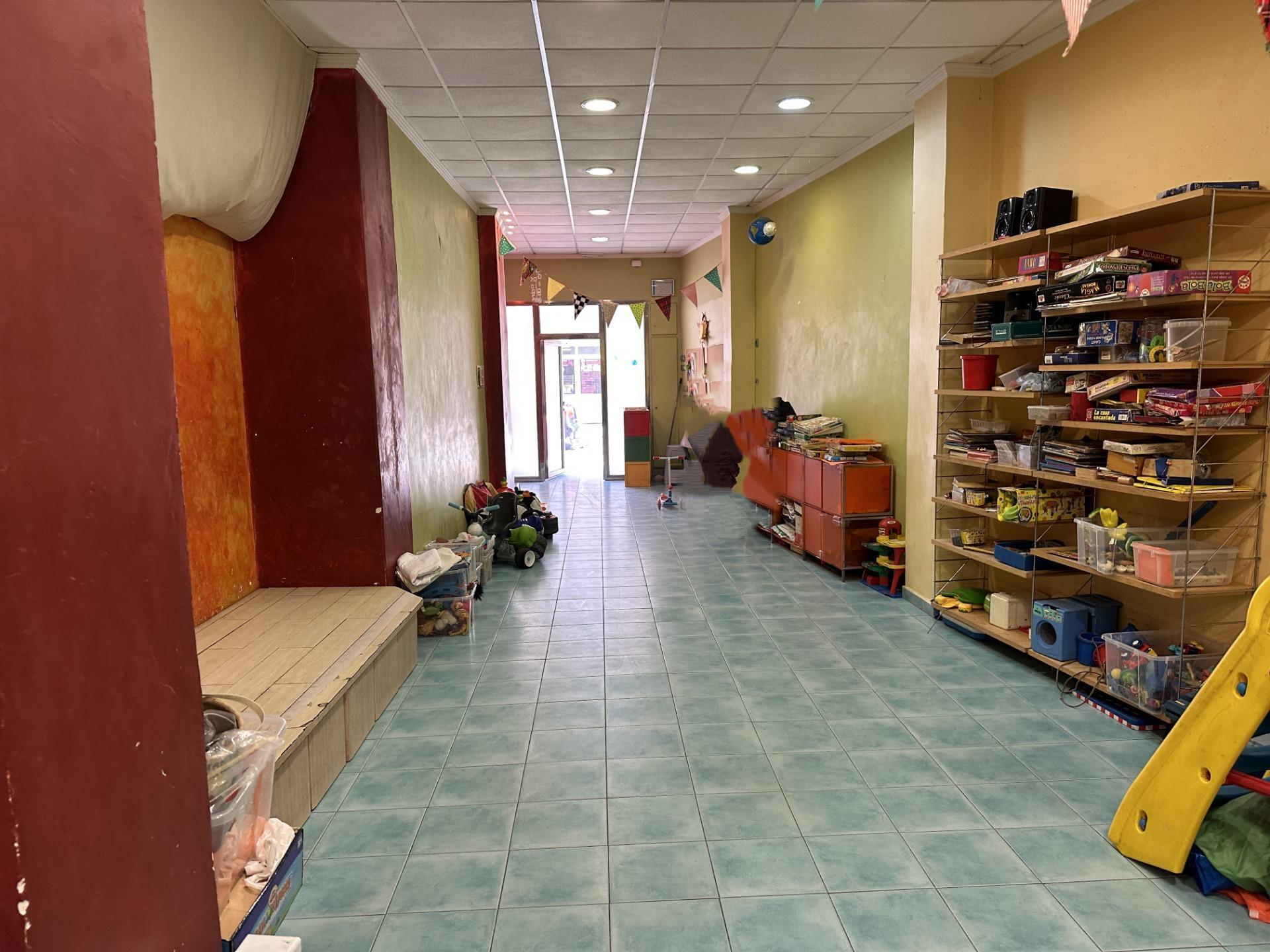 Commerce de détail dans Algemesí à louer Photo du bâtiment- Image 1 de 9