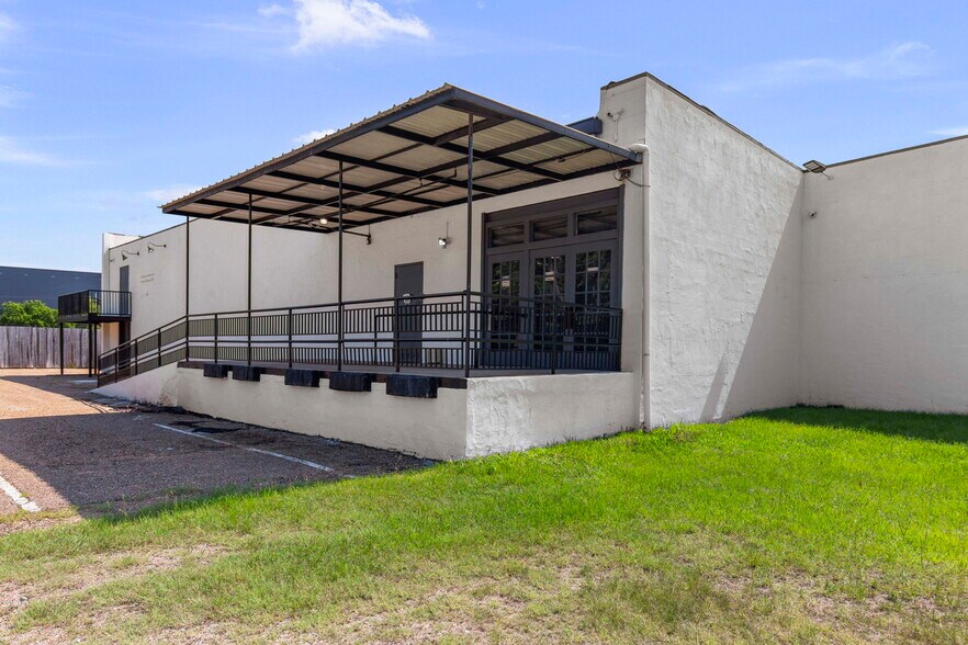 110 E South St, Jackson, MS à vendre - Photo du bâtiment - Image 1 de 67