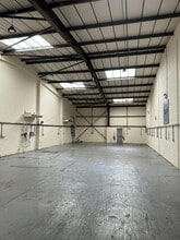 Ardglen Rd, Whitchurch for lease Interior Photo- Image 2 of 2