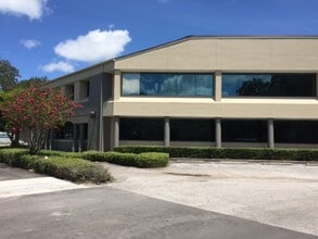 2240 Belleair Rd, Clearwater, FL à louer Photo intérieure- Image 2 de 18