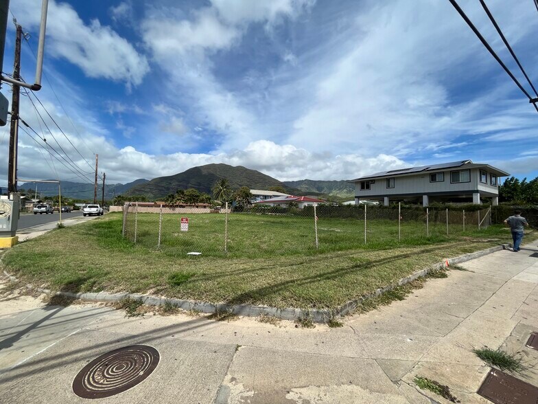 87-1818 Farrington Hwy, Waianae, HI à louer - Photo du bâtiment - Image 3 de 7