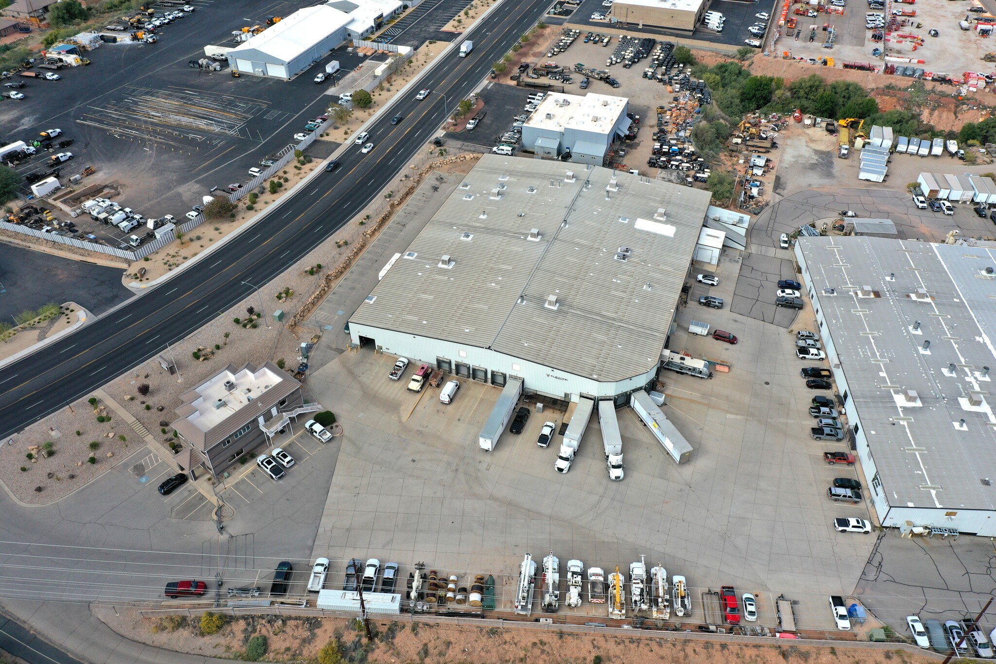 188 N 3050 E, St George, UT for lease Primary Photo- Image 1 of 9