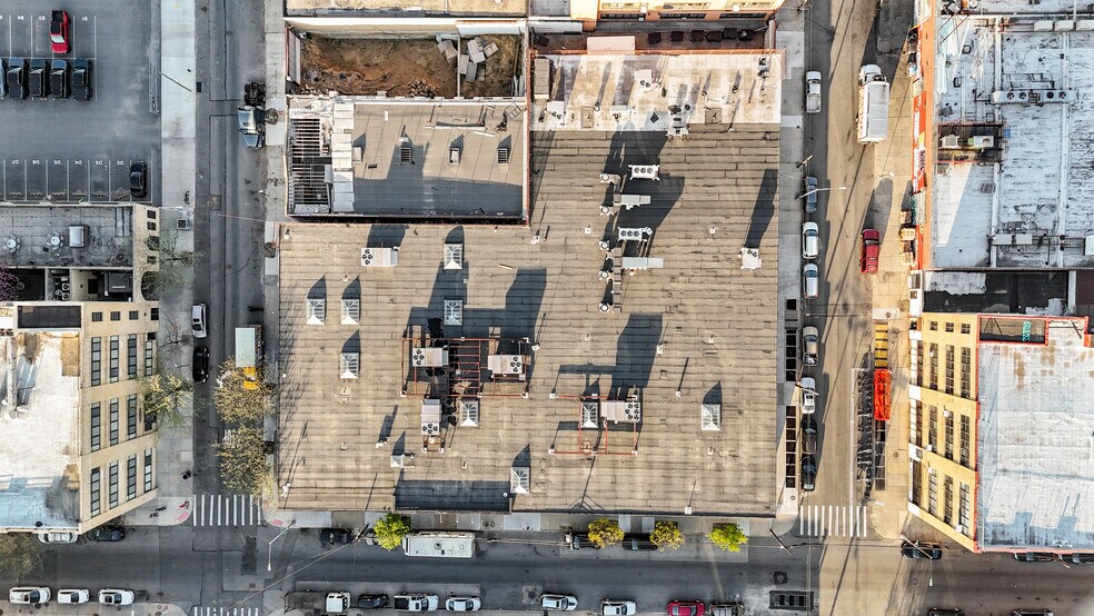 65-87 Porter Ave, Brooklyn, NY à vendre - Photo du bâtiment - Image 2 de 5