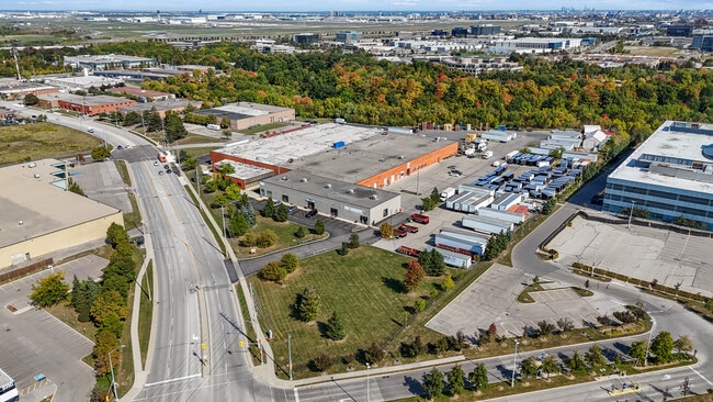 Plus de détails pour 5135 Creekbank Rd, Mississauga, ON - Industriel à vendre
