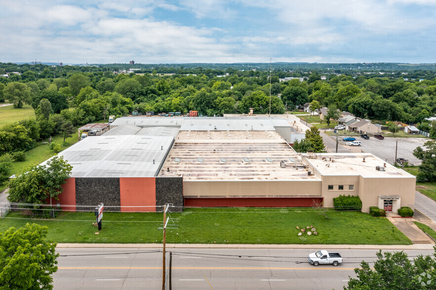 1224 N Lewis Ave, Tulsa, OK for lease - Building Photo - Image 2 of 3