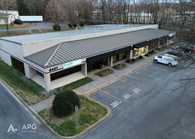 4401 N Cherry St, Winston-Salem, NC for lease - Primary Photo - Image 1 of 4