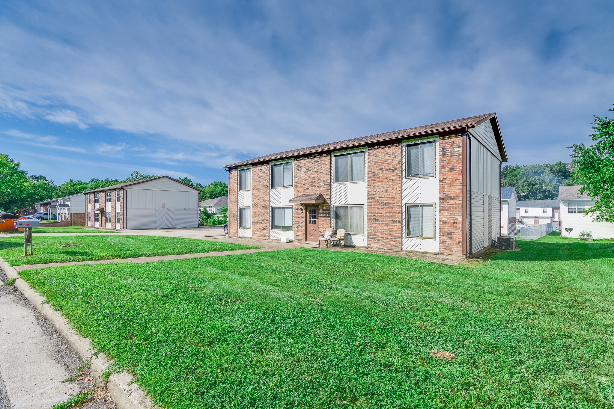 Westview Apartments portfolio of 2 properties for sale on LoopNet.ca Building Photo- Image 1 of 19