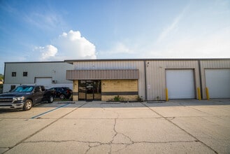 855 Dunbar Ave, Oldsmar, FL for lease Building Photo- Image 2 of 23