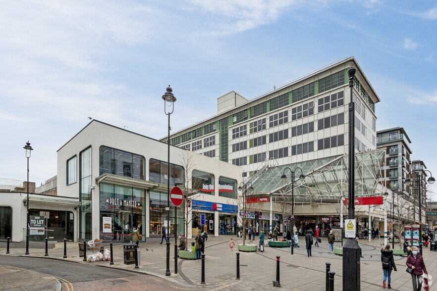 Warespace Pantile Walk, Uxbridge for lease - Building Photo - Image 1 of 8