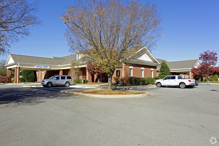 44 Hughes Rd, Madison, AL à louer - Photo du bâtiment - Image 3 de 8
