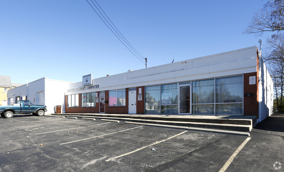 7020-7028 Plainfield Rd, Cincinnati, OH for sale - Building Photo - Image 1 of 1