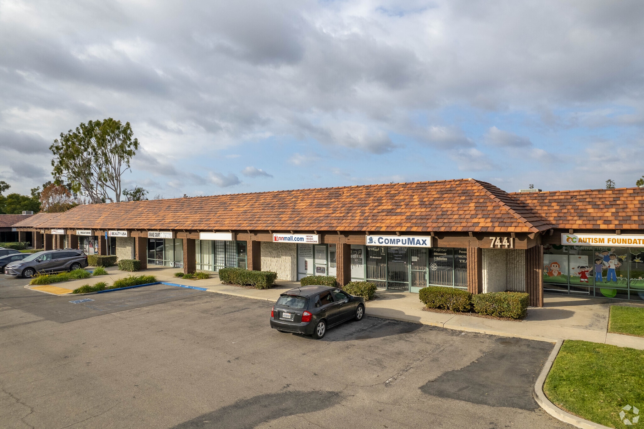 12781 Western Ave, Garden Grove, CA à louer Photo principale- Image 1 de 21