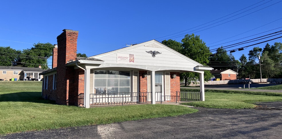 64641 Van Dyke Ave, Washington, MI for sale - Building Photo - Image 2 of 3