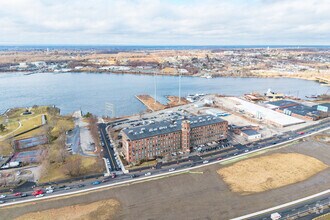 1082 Davol St, Fall River, MA - Aerial  map view