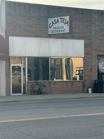 112 S Main St, Hennessey, OK à vendre Photo du bâtiment- Image 1 de 26
